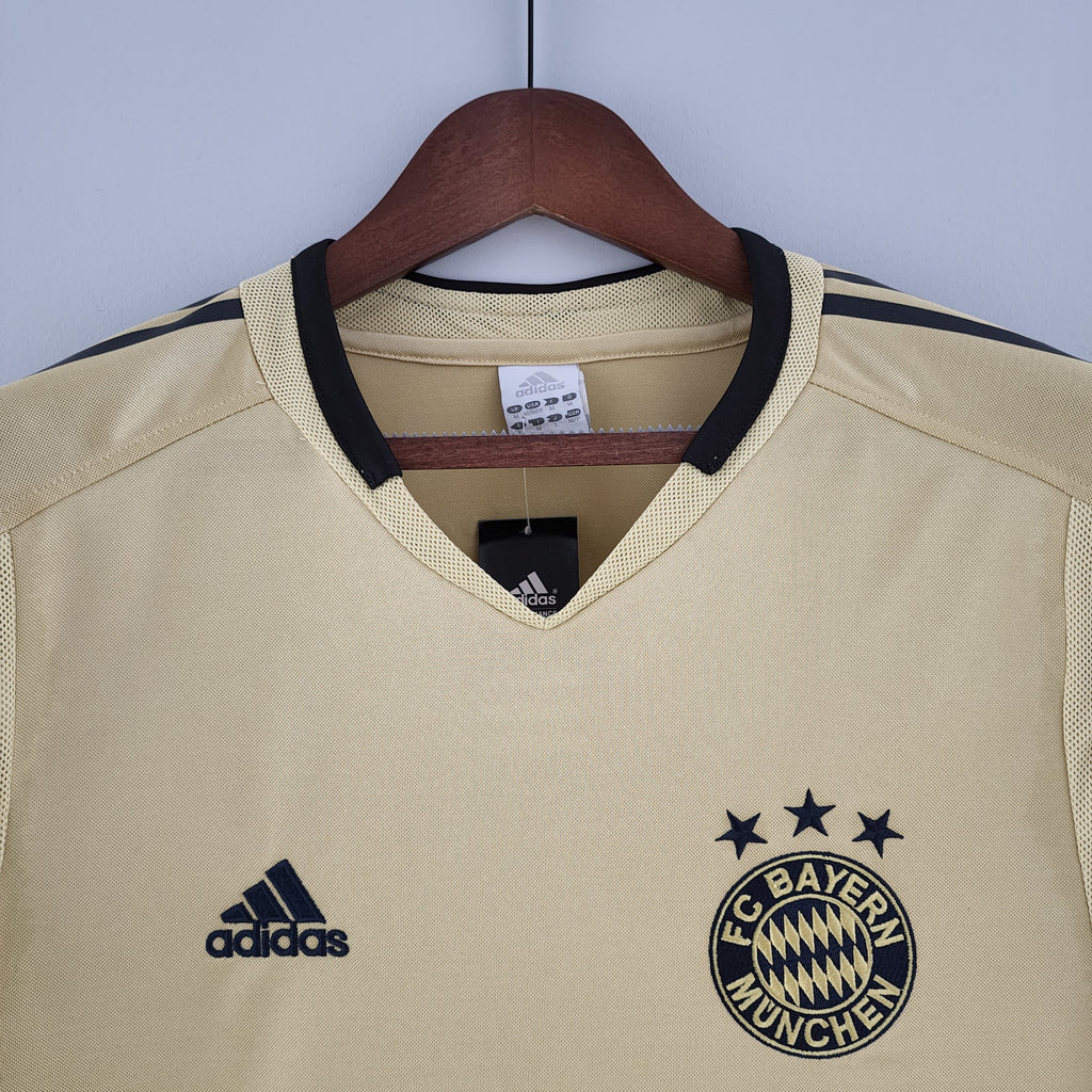 FC Bayern Munich 2004 - 06 Away Jersey